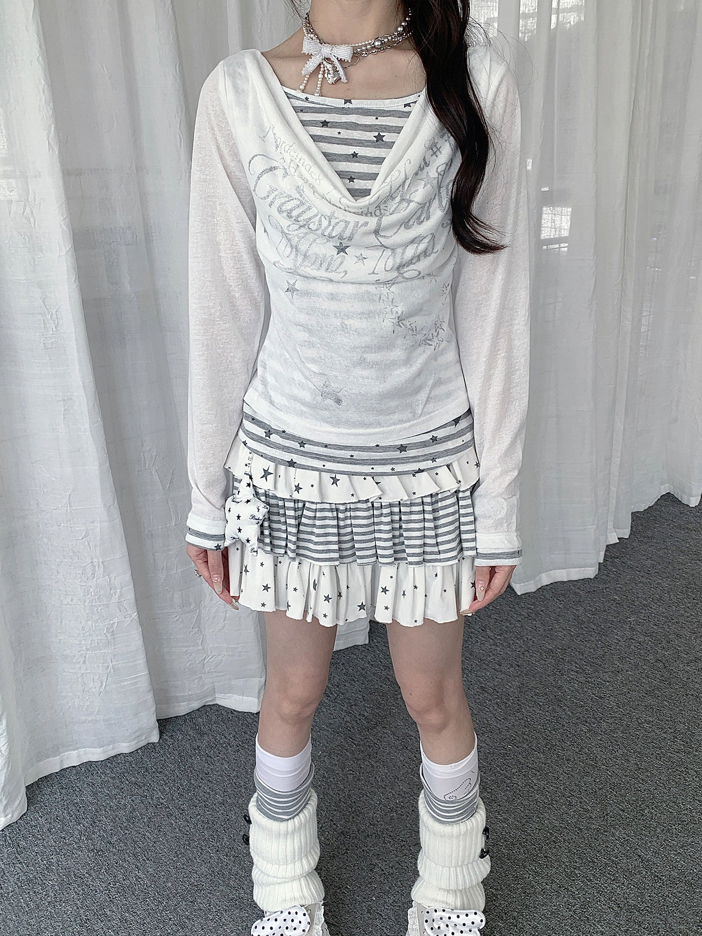 【rejio】Drape-Neck Fake-Layered Startop (Weiß / Schwarz)