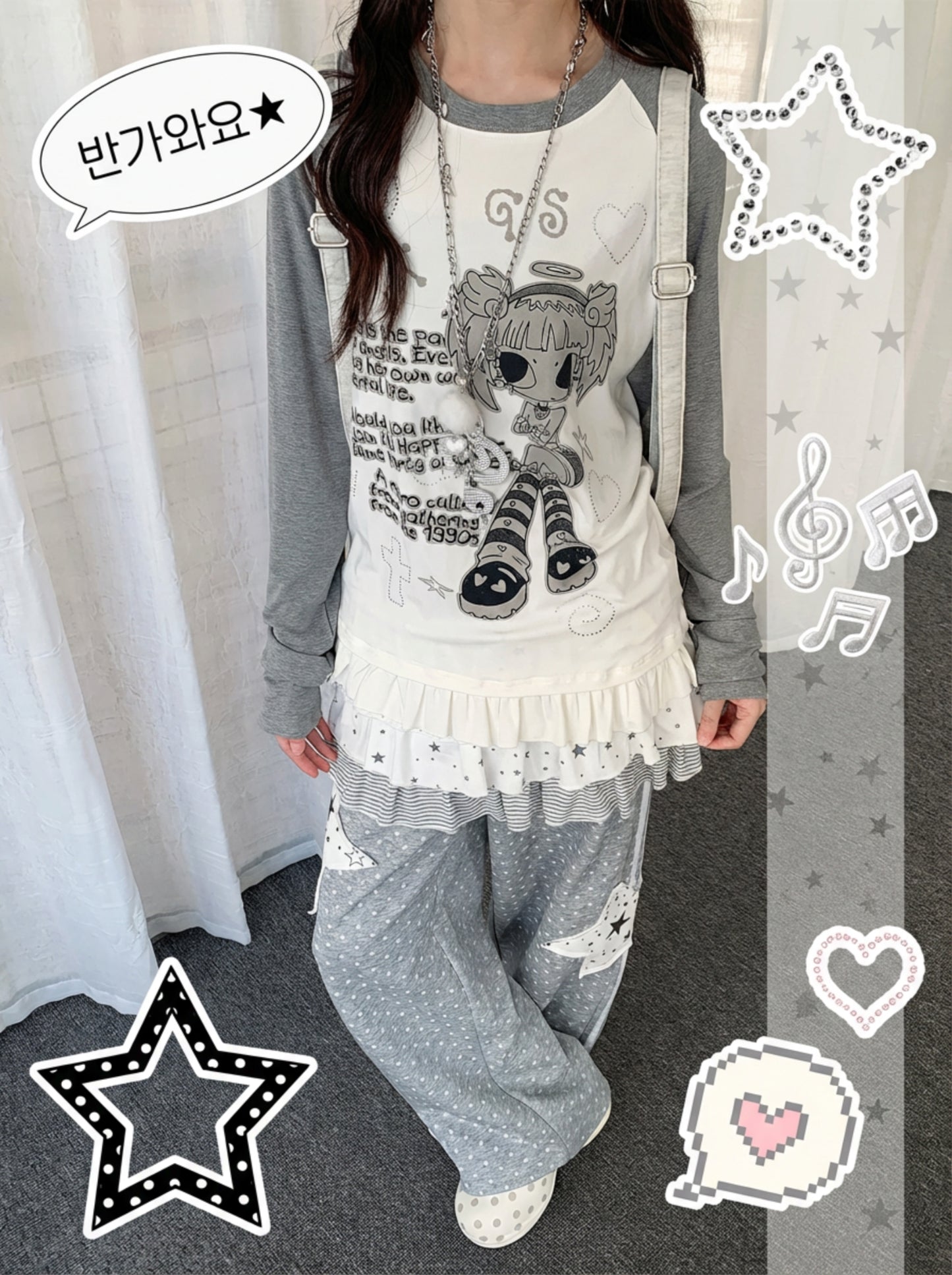 Raglan Graphic Top — White and Grey