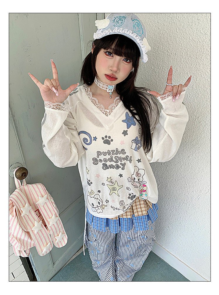 【rejio】シアーレース Vネック グラフィックトップス (ホワイト / ブルー) - 追光的猫Solpaw | rejio